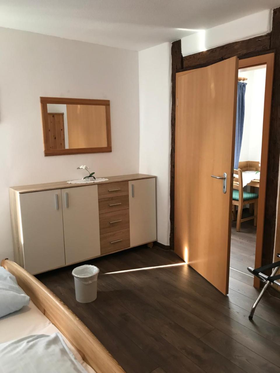 Hotel Guntia Boardinghouse Günzburg Exteriör bild